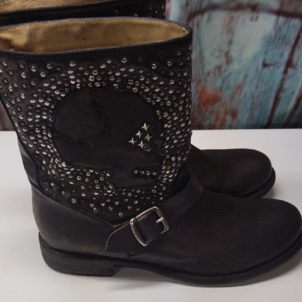 Frye Black Studded Skull Combat Boots Size 11 - Picture 5 of 11